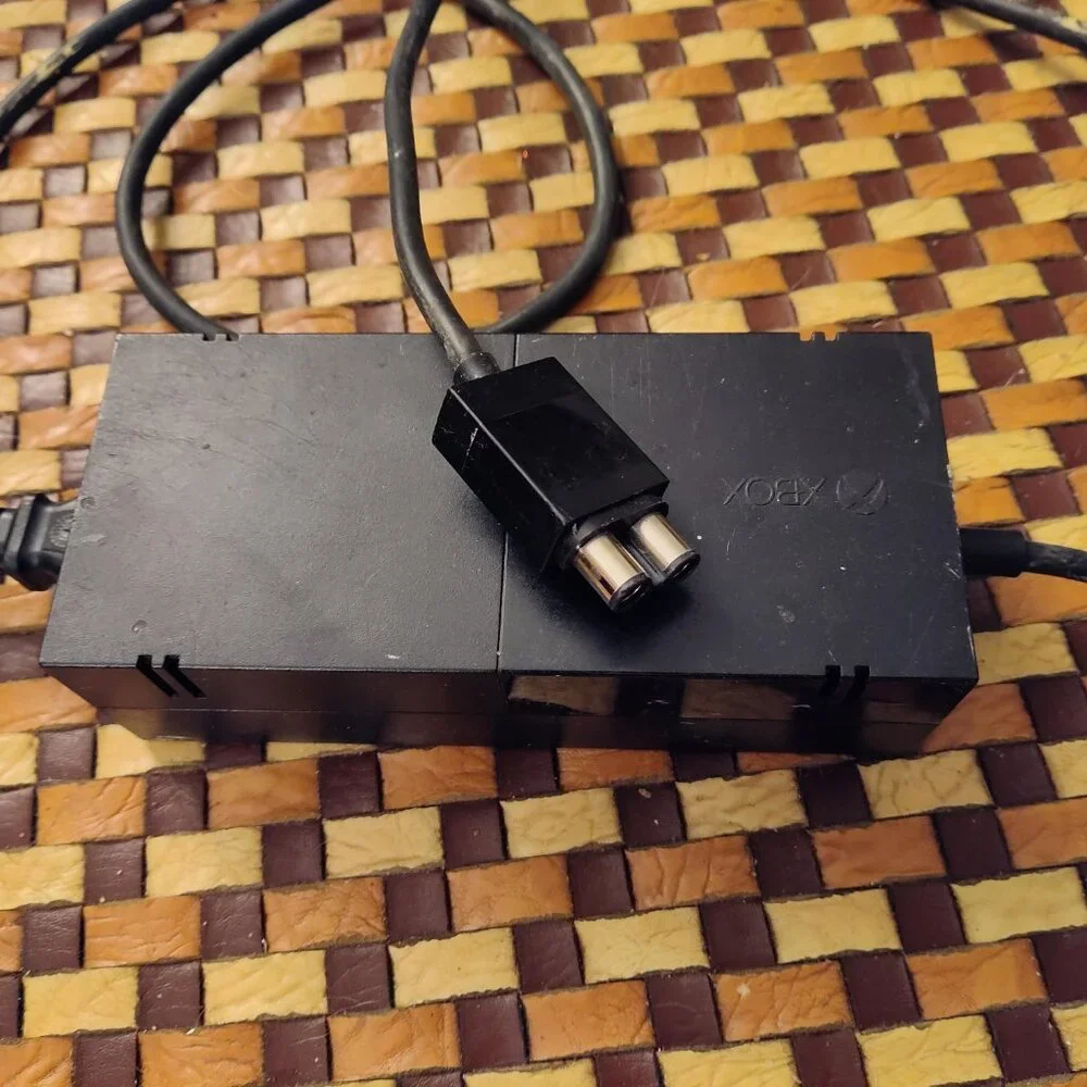 Microsoft‎ Xbox One Official OEM AC Adapter Power Supply (A13-203N1A)